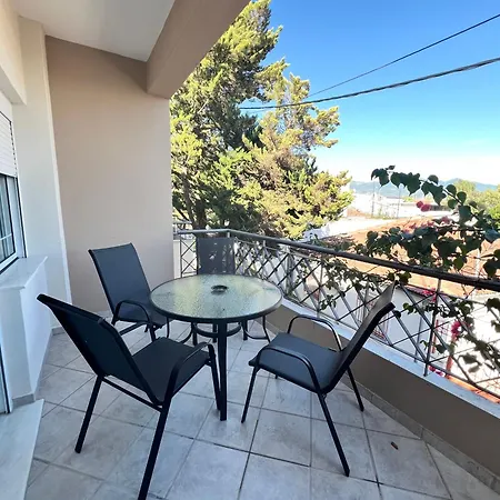 公寓 Seaside For 6 People - Alykes