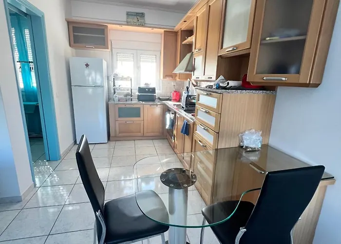 Seaside For 6 People - Alykes Apartment Dhimini