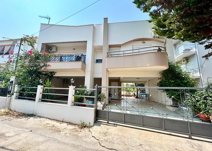 Apartment Seaside For 6 People - Alykes Dhimini