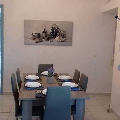 Seaside For 6 People - Alykes Apartment *